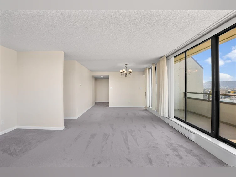 501-9805 Second Street, Sidney, BC, V8L 4T9 - 12