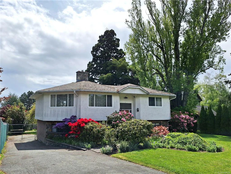 1531 Knight Avenue, Saanich, BC, V8P 1K8 - 26