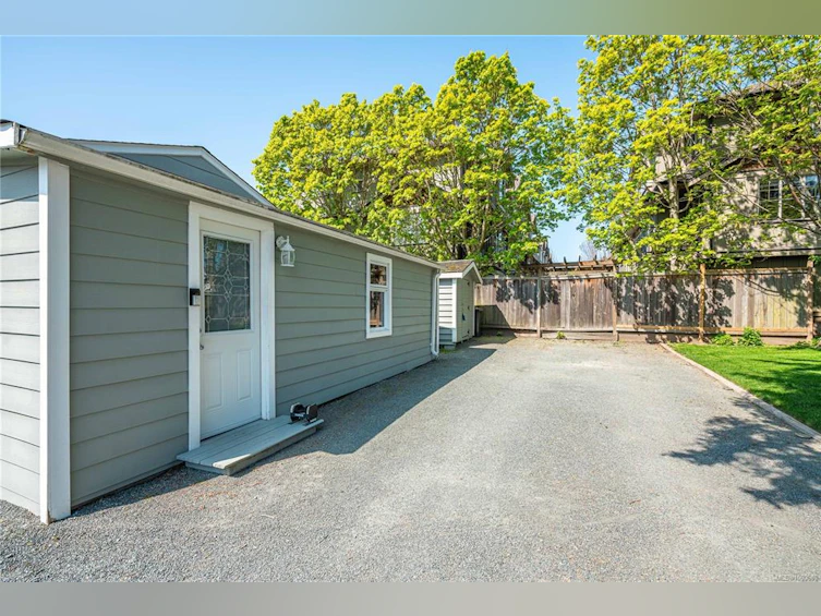 2638 Sunderland Road, Langford, BC, V9B 3W3 - 23