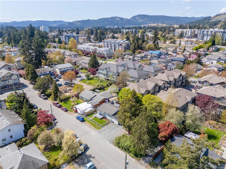 2638 Sunderland Road, Langford, BC, V9B 3W3 - 43