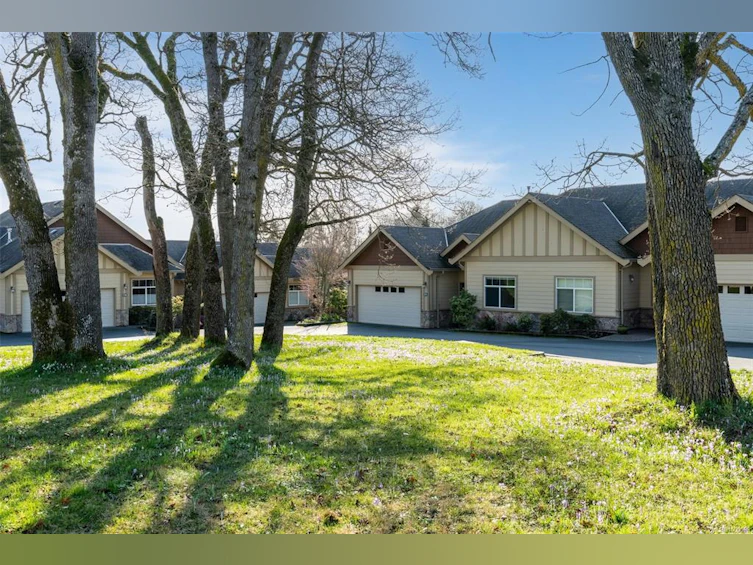14-3281 Maplewood Road, Saanich, BC, V8P 3M4 - 30