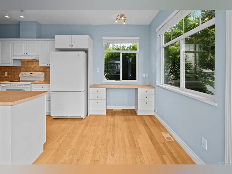 14-3281 Maplewood Road, Saanich, BC, V8P 3M4 - 7