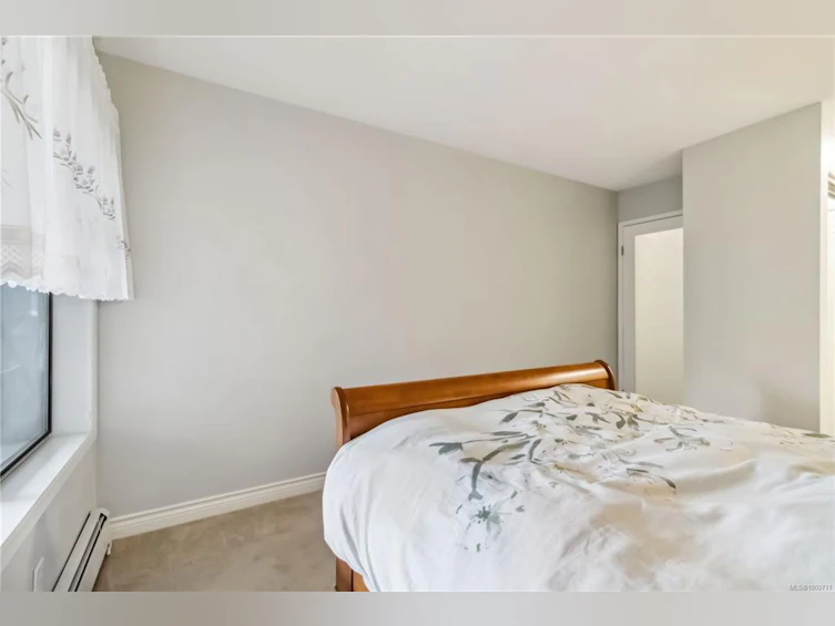 215-10110 Fifth Street, Sidney, BC, V8L 2X9 - 26