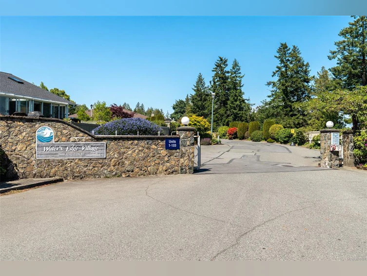 102-2600 Ferguson Road, Central Saanich, BC, V8M 2C1 - 37