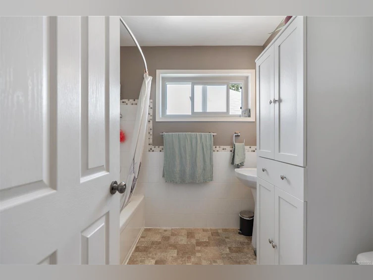 504 Sturdee Street, Esquimalt, BC, V9A 6R3 - 17