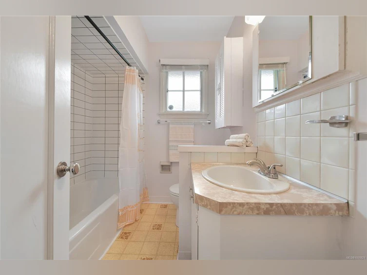 2771 Foul Bay Road, Oak Bay, BC, V8R 5C1 - 11
