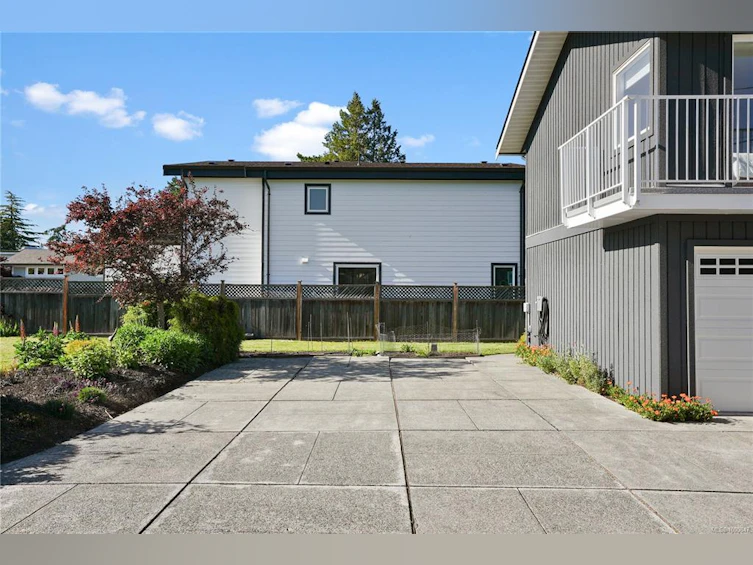 8693 Lochside Drive, North Saanich, BC, V8L 1M8 - 38