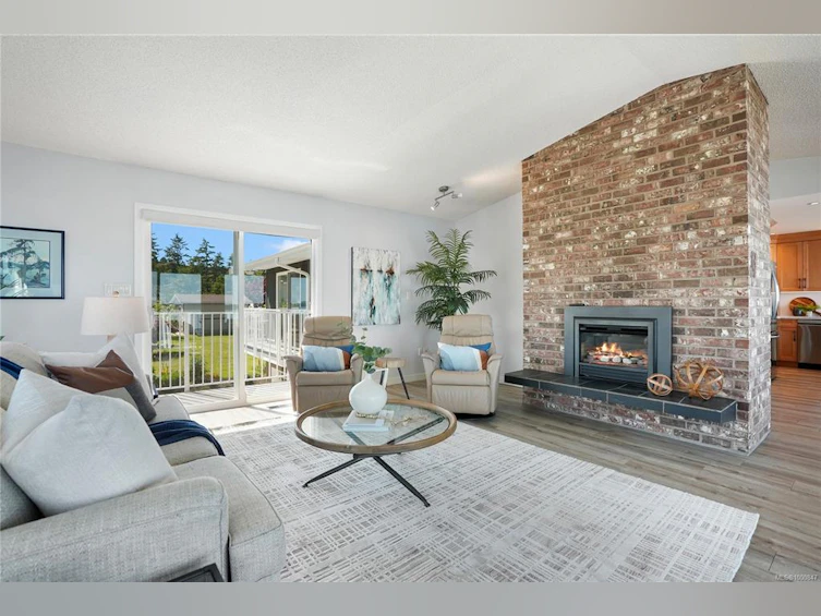 8693 Lochside Drive, North Saanich, BC, V8L 1M8 - 10