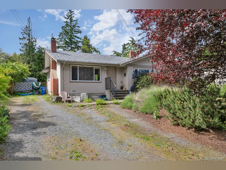 1441/1445 Montrose Avenue, Nanaimo, BC, V9T 5N2 - 3