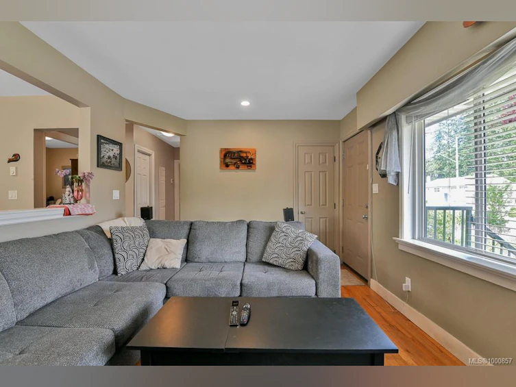 1441/1445 Montrose Avenue, Nanaimo, BC, V9T 5N2 - 5