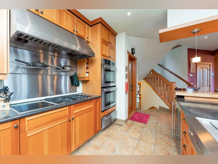 260 Little Mountain Road, Salt Spring Island, BC, V8K 2L4 - 21