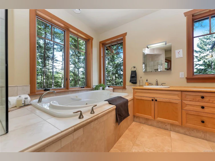 260 Little Mountain Road, Salt Spring Island, BC, V8K 2L4 - 48
