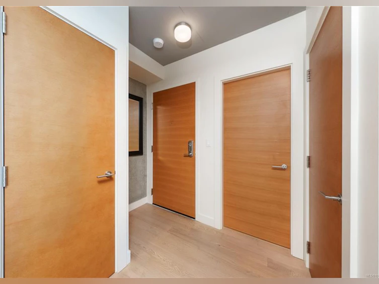 1407-989 Johnson Street, Victoria, BC, V8V 0E3 - 4