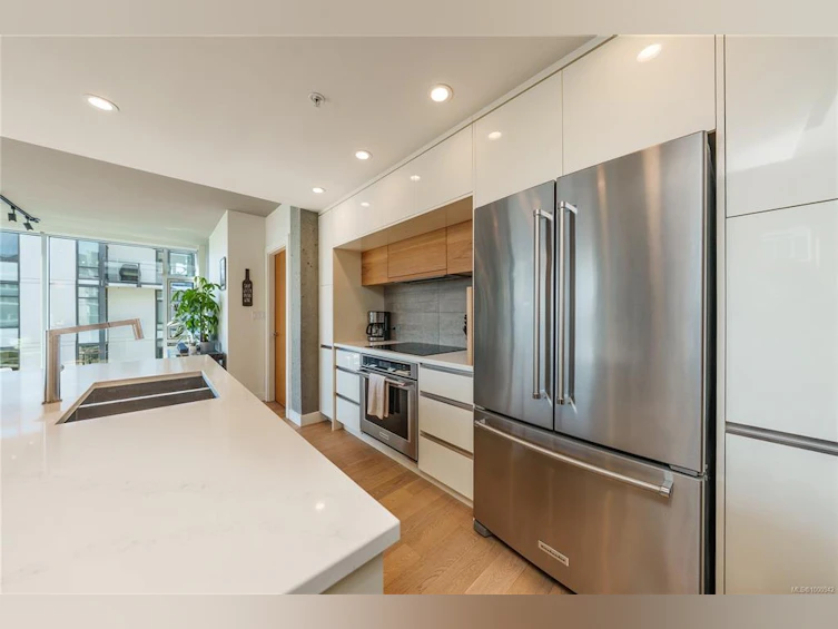 1407-989 Johnson Street, Victoria, BC, V8V 0E3 - 5