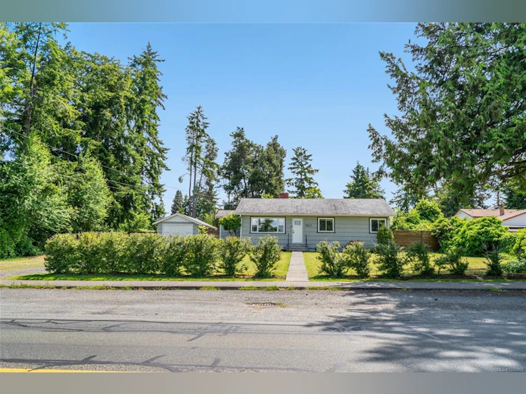 380 W Hirst Avenue, Parksville, BC, V9P 1K4 - 26