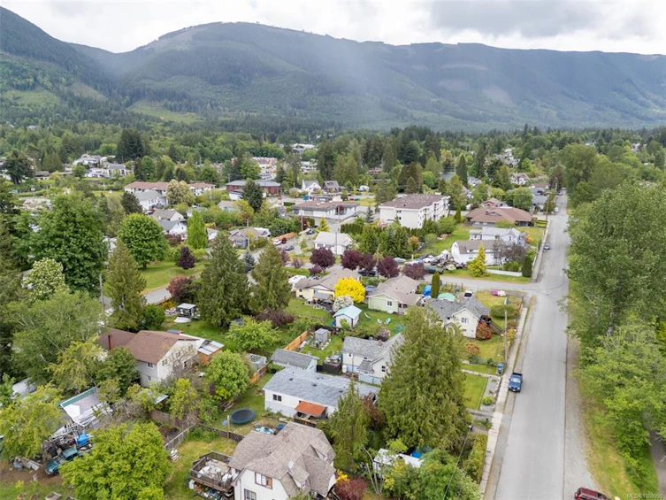 71 Wellington Road, Lake Cowichan, BC, V0R 2G0 - 29