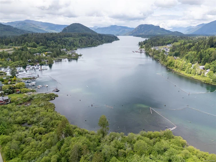 71 Wellington Road, Lake Cowichan, BC, V0R 2G0 - 44