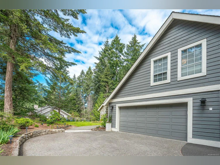 1300 Maple Road, North Saanich, BC, V8L 5P7 - 40