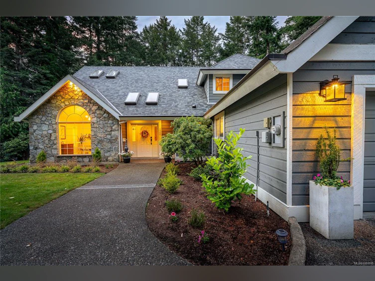 1300 Maple Road, North Saanich, BC, V8L 5P7 - 46