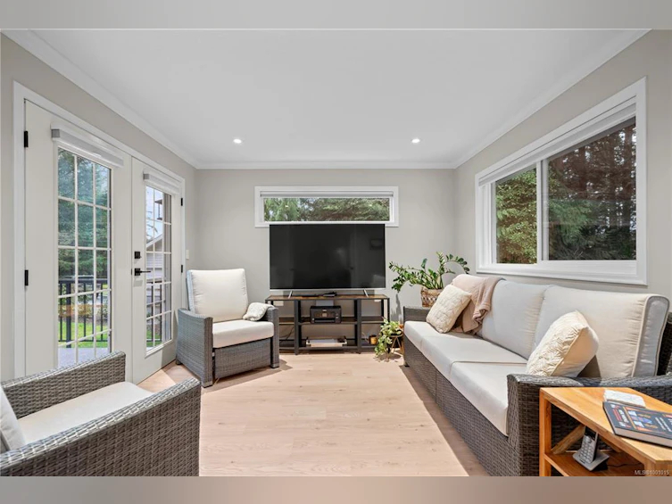1300 Maple Road, North Saanich, BC, V8L 5P7 - 19