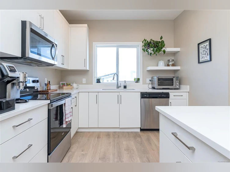 3496 Myles Mansell Road, Langford, BC, V9C 0N6 - 9