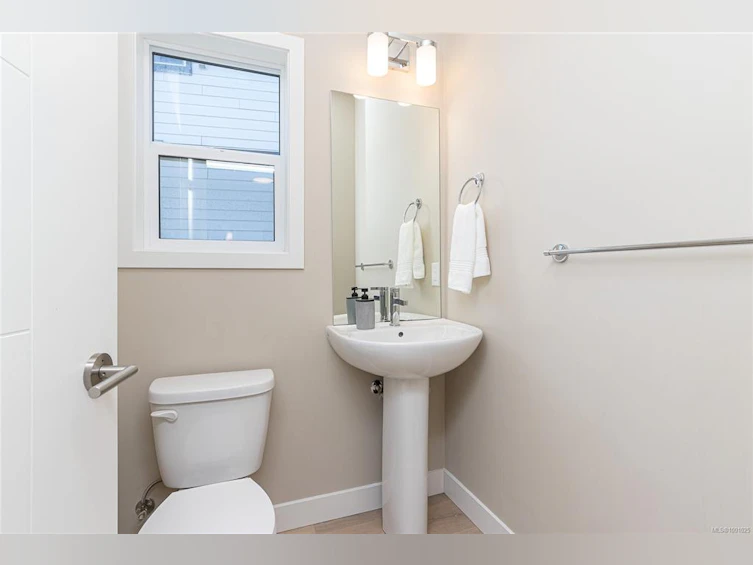 3496 Myles Mansell Road, Langford, BC, V9C 0N6 - 21