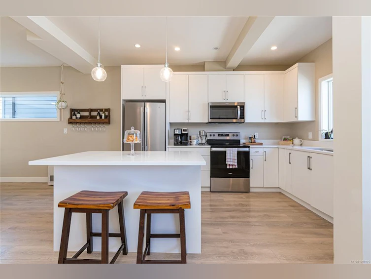 3496 Myles Mansell Road, Langford, BC, V9C 0N6 - 11