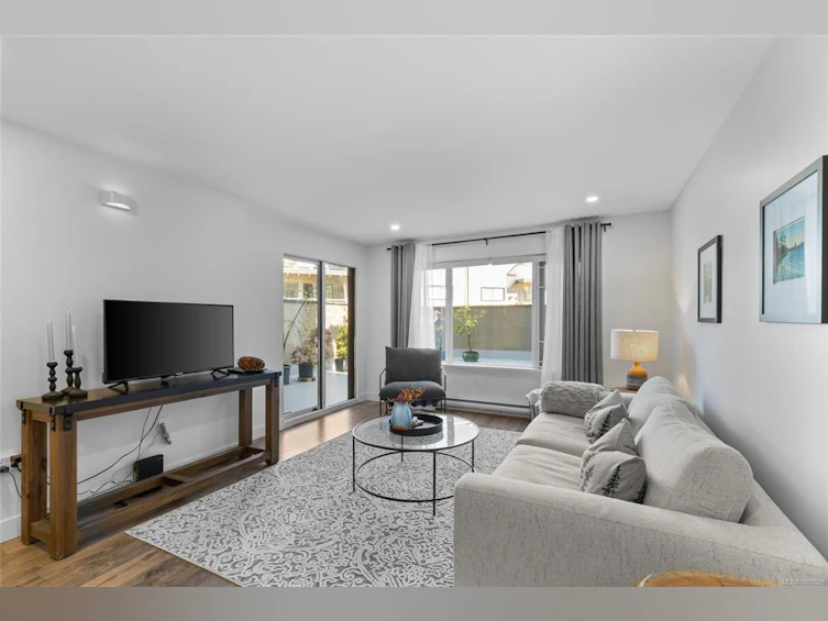 102-103 E Gorge Road, Victoria, BC, V9A 6Z2 - 5
