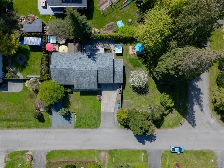 1025 Maple Lane Drive, Parksville, BC, V9P 1T3 - 9