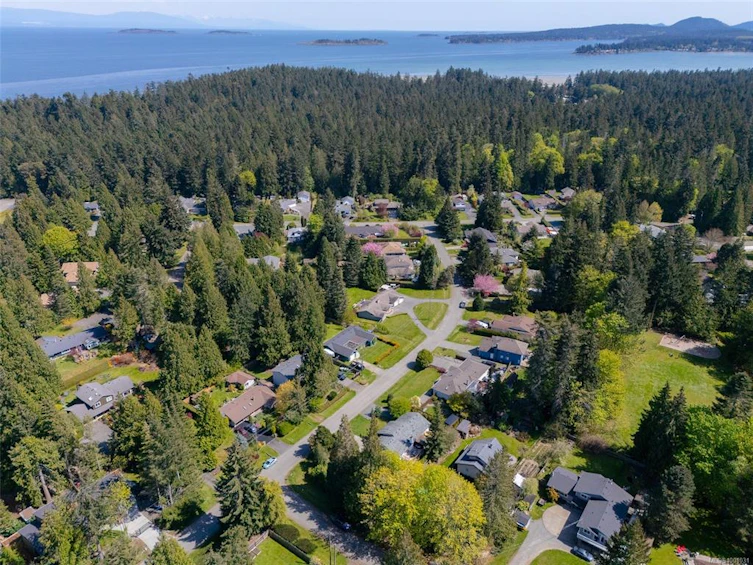 1025 Maple Lane Drive, Parksville, BC, V9P 1T3 - 86
