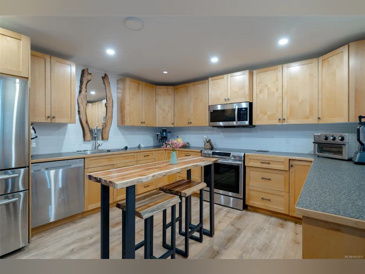 1025 Maple Lane Drive, Parksville, BC, V9P 1T3 - 4