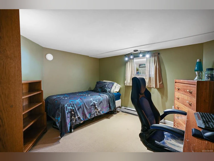 475 Walter Avenue, Saanich, BC, V9A 2E6 - 18