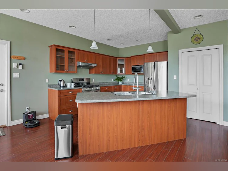 6583 Felderhof Road, Sooke, BC, V9Z 0V8 - 6