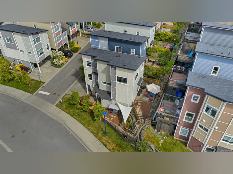 933 Solitaire Landing, Langford, BC, V9C 0J9 - 36