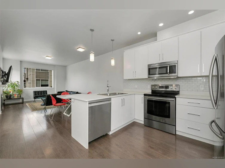 933 Solitaire Landing, Langford, BC, V9C 0J9 - 11