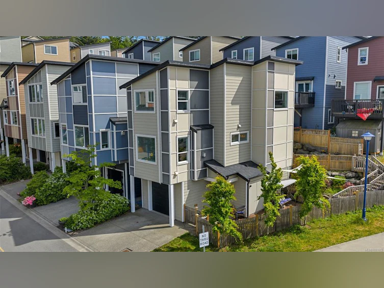 933 Solitaire Landing, Langford, BC, V9C 0J9 - 39