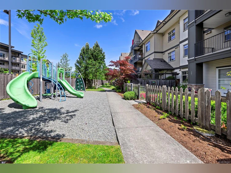 104-2117 Meredith Road, Nanaimo, BC, V9S 2N2 - 4