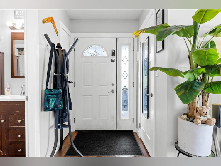174 E Stanford Avenue, Parksville, BC, V9P 1M2 - 24