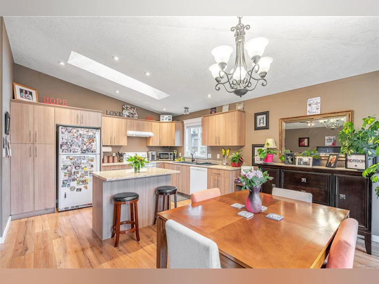 12-7586 Tetayut Road, Central Saanich, BC, V8M 0B4 - 12