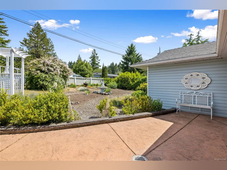 581 Aspen Avenue, Qualicum Beach, BC, V0R 1T0 - 39
