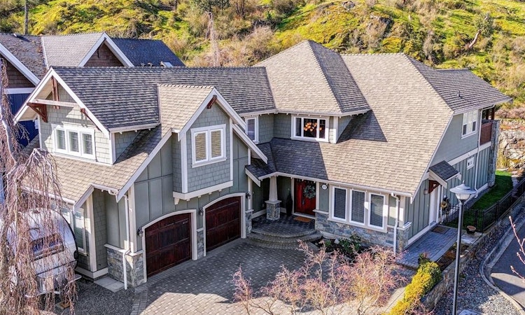 1173 Deerview Place