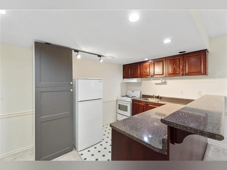 6122 La Marche Place, Nanaimo, BC, V9V 1C3 - 37