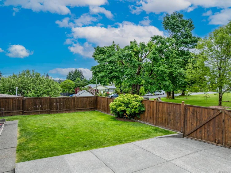 626 17th Street, Courtenay, BC, V9N 1Z1 - 17