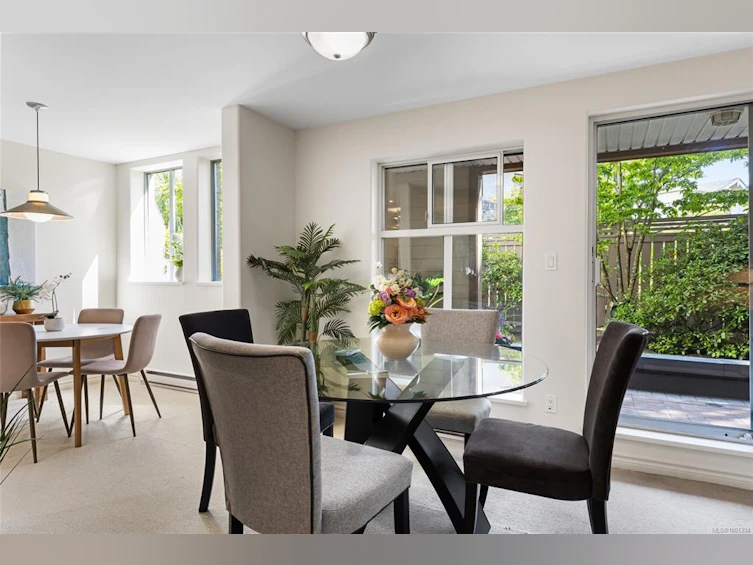 101-1225 Fort Street, Victoria, BC, V8V 4R2 - 15