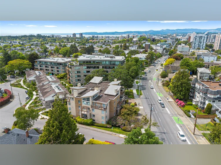 101-1225 Fort Street, Victoria, BC, V8V 4R2 - 32