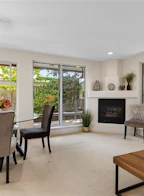 101 1225 Fort Street