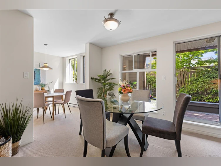 101-1225 Fort Street, Victoria, BC, V8V 4R2 - 14