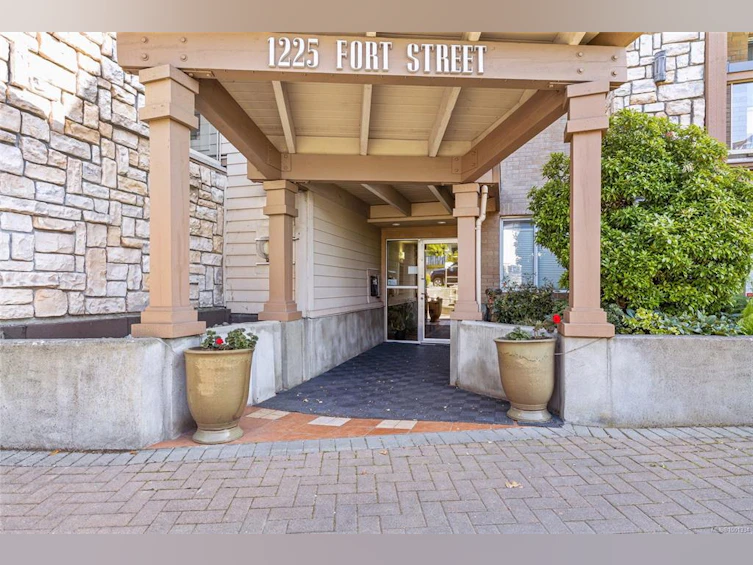 101-1225 Fort Street, Victoria, BC, V8V 4R2 - 7
