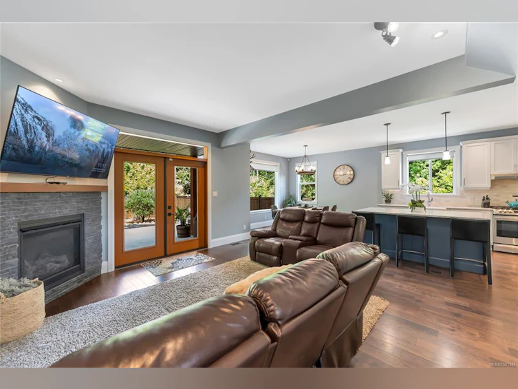 111 Rollie Rose Drive, Ladysmith, BC, V9G 0B7 - 10