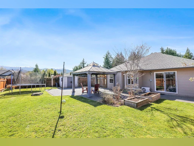 3357 Mill Street, Cumberland, BC, V0R 1S0 - 32
